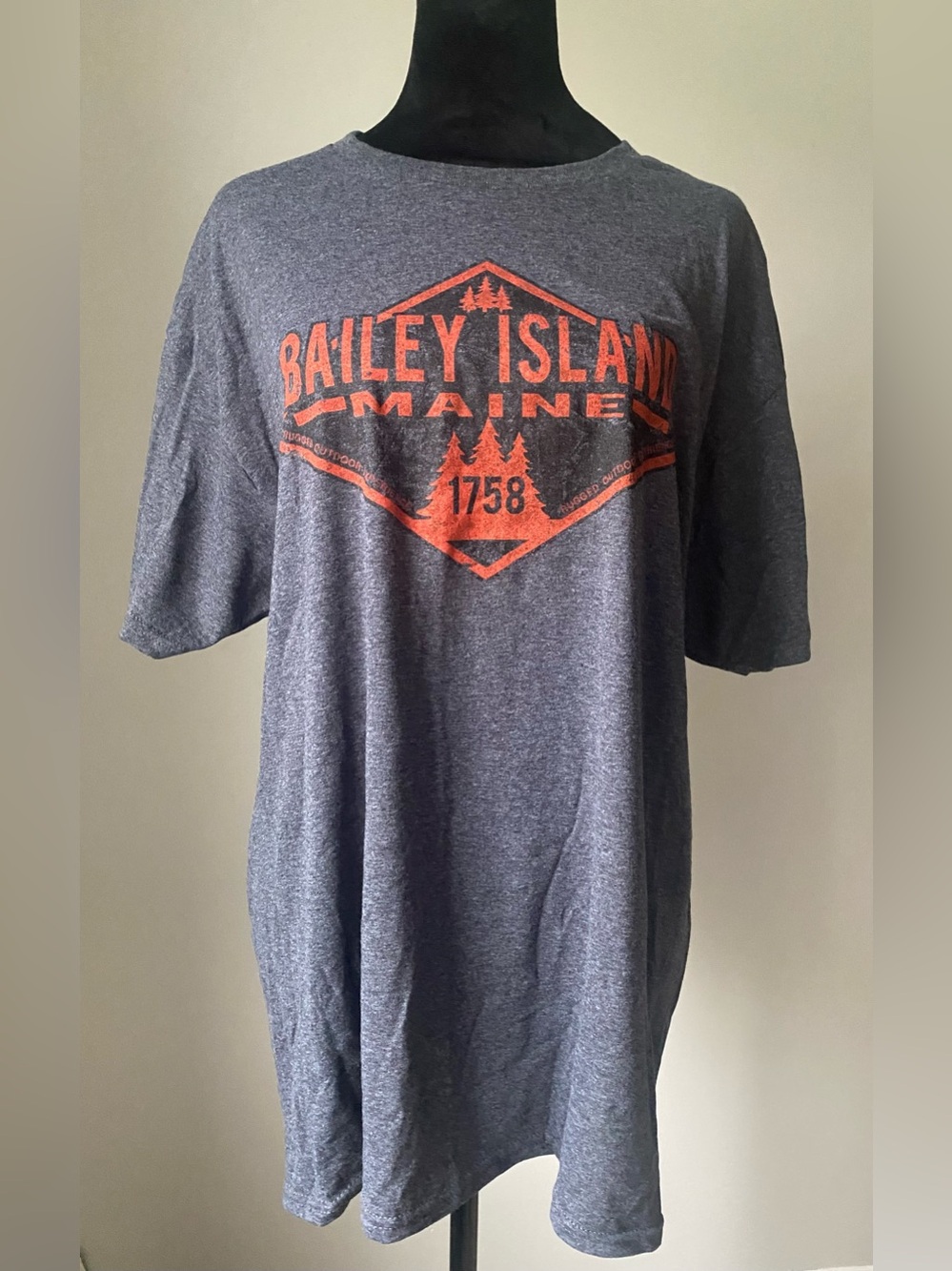 Men’s Bailey Island ME T Shirt- Fruit of the Loom Size L